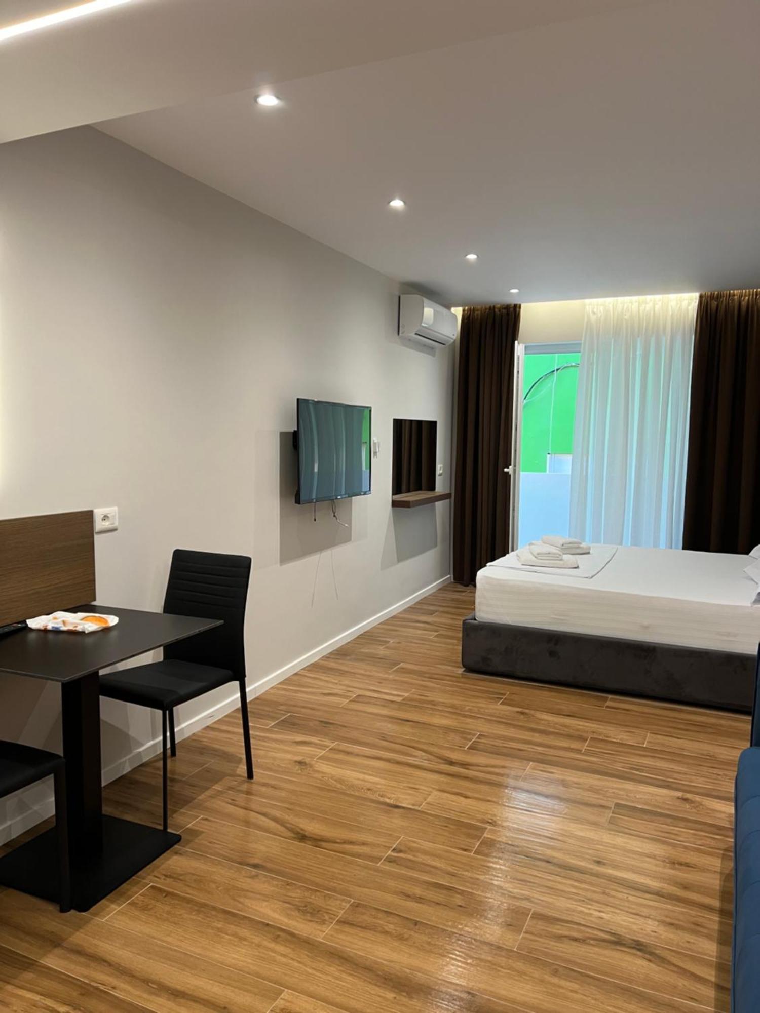 Tirana Central Stay Exterior foto